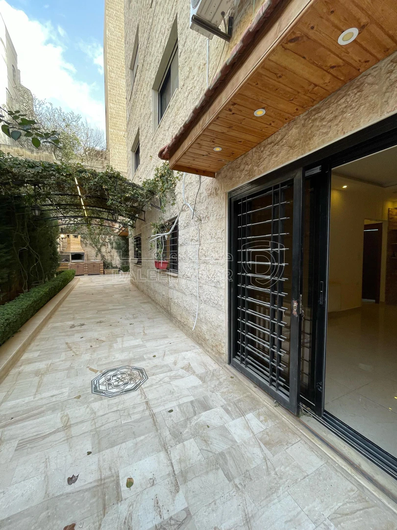 شقة في ضاحية الرشيد مقابل صيدلية كرز / قرب دوار المغناطيس - 155,000 دأ - صورة 1