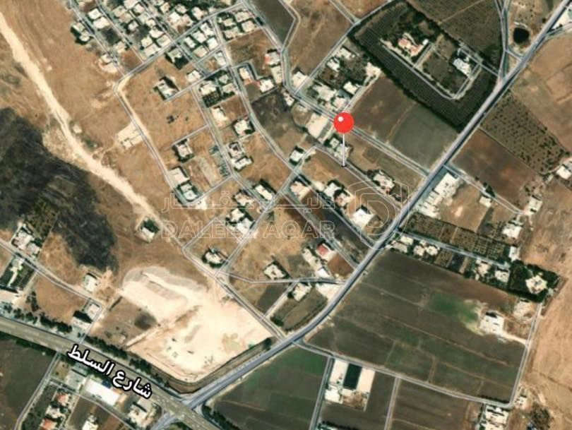 أرض في السرو مقابل مجمع العبدللات - 185,000 دأ - صورة 1