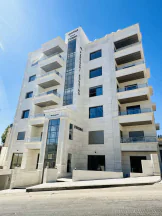 شقة - خلدا - بالقرب من مطعم ورد  - 75000 دأ