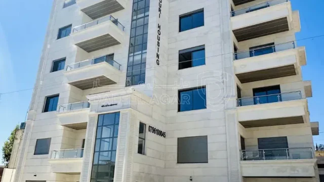 شقة - خلدا - بالقرب من مطعم ورد  - 75000 دأ