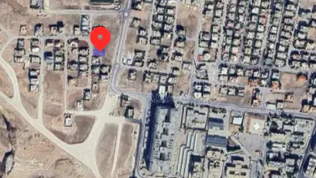 أرض في اربد وبدأ فركوح غرب مستشفى الاميره بسمه الجديد  - 185,000 دأ - صورة 1