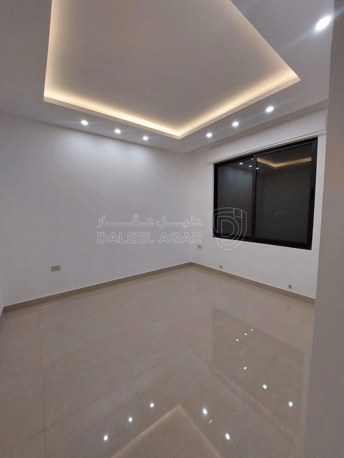 شقة في البنيات - 68,000 دأ - صورة 1