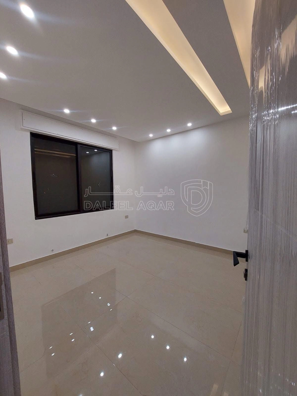 شقة في البنيات - 68,000 دأ - صورة 1