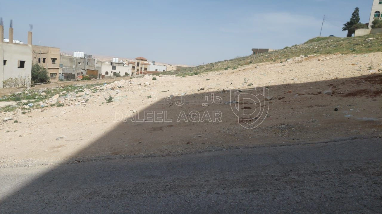أرض في ماركا المرقب - 75,000 دأ - صورة 1