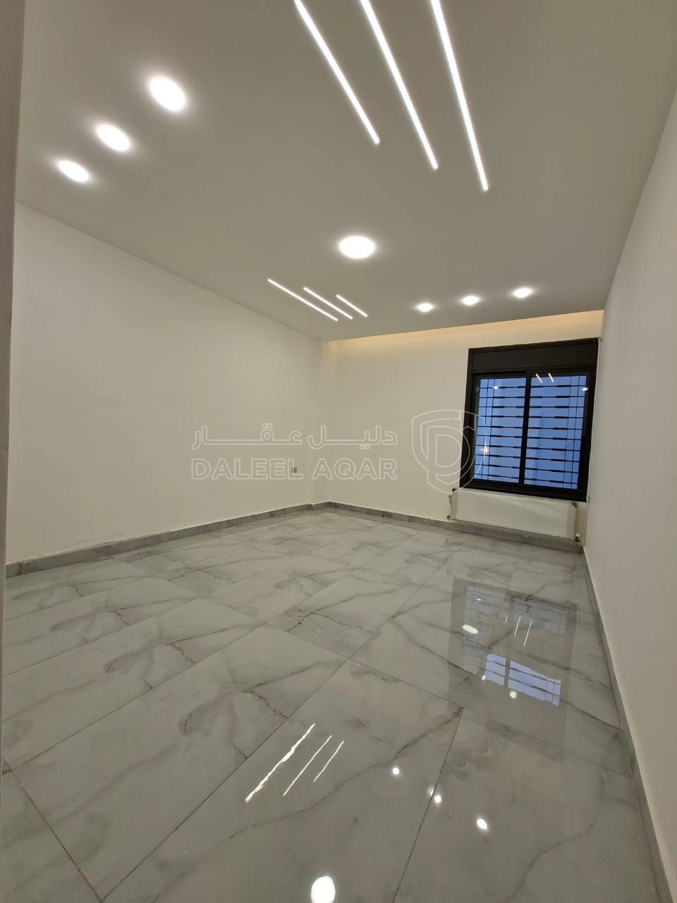 شقة في ضاحية الرشيد - بالقرب من دوار اقرأ - 110,000 دأ - صورة 1