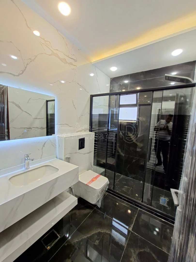 شقة في ضاحية الرشيد - بالقرب من دوار اقرأ - 110,000 دأ - صورة 1