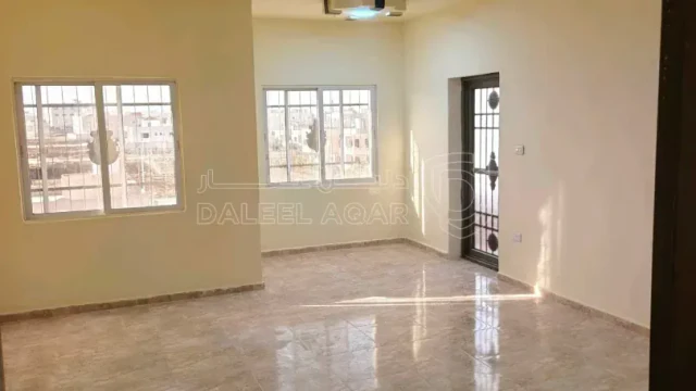 شقة - اربد الصريح قرب مدرسه عمار بن ياسر - 49000 دأ