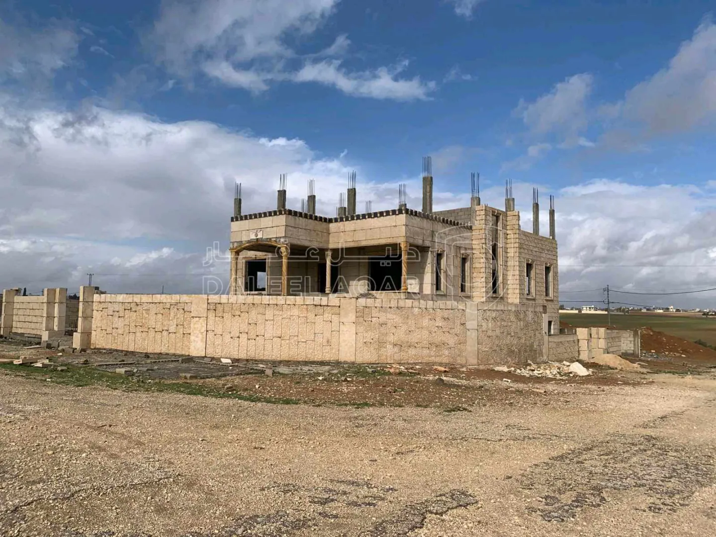 فيلا/منزل في جلول - 136,000 دأ - صورة 1