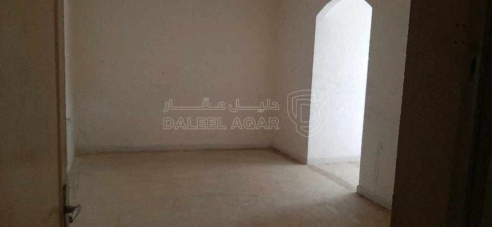 مكتب/تجاري في ش الحصن عمارة بيبرس مقابل الشرق الاوسط للتامين - 9,000 دأ - صورة 1