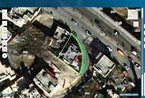 أرض في الجبل الأبيض الشارع الرئيسي شارع بهاء الدين عبدال - 75,000 دأ - صورة 1