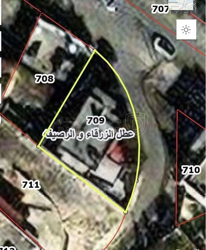 أرض في  الجبل الأبيض الشارع الرئيسي شارع بهاء الدين عبدال - 75,000 دأ - صورة 1