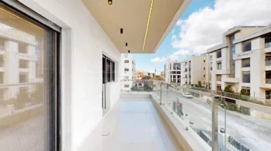 شقة - الرونق - خلف شركة الحكمة  - 135000 دأ