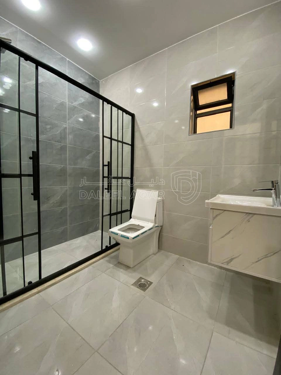 شقة في ابو علندا - اسكان الكهربا - 53,000 دأ - صورة 1