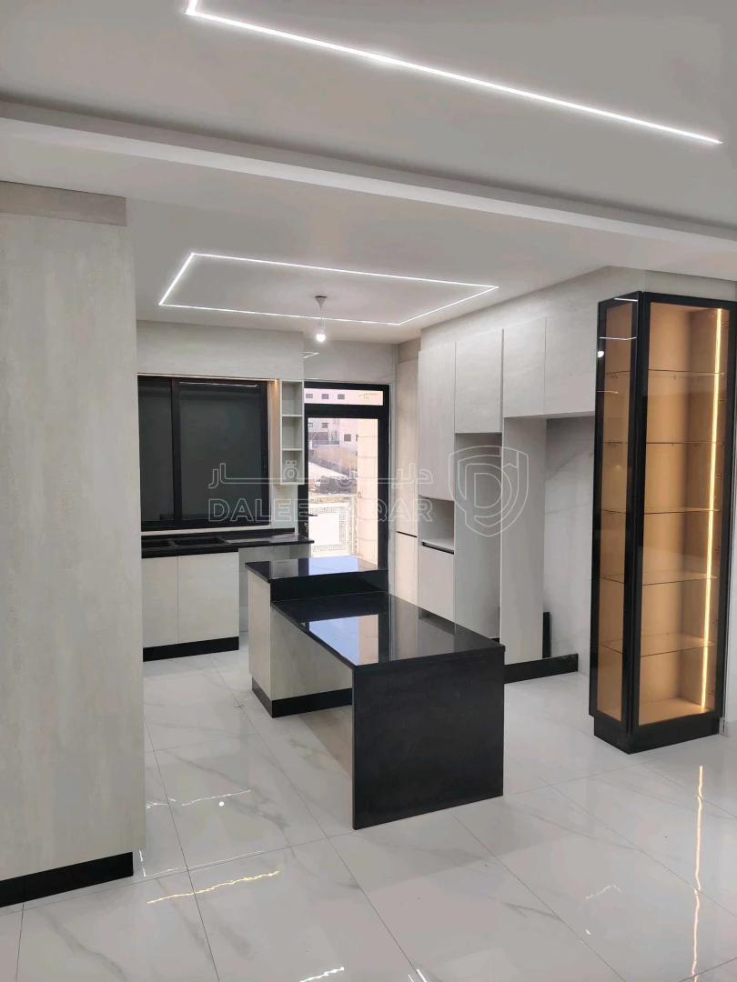 شقة في عمان... البنيات شقة دوبلكس ثالث مع رووف - 100,000 دأ - صورة 1