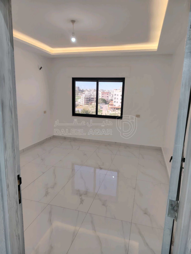 شقة في عمان... البنيات شقة دوبلكس ثالث مع رووف - 100,000 دأ - صورة 1