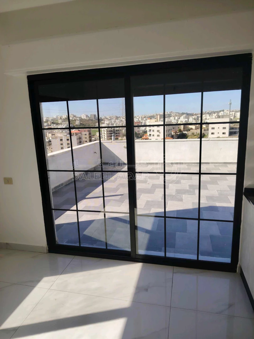 شقة في عمان... البنيات شقة دوبلكس ثالث مع رووف - 100,000 دأ - صورة 1