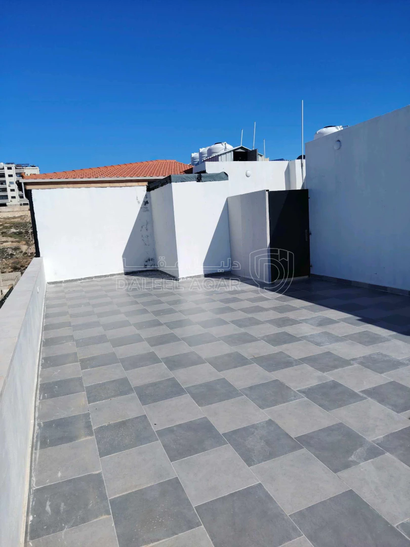 شقة في عمان... البنيات شقة دوبلكس ثالث مع رووف - 100,000 دأ - صورة 1