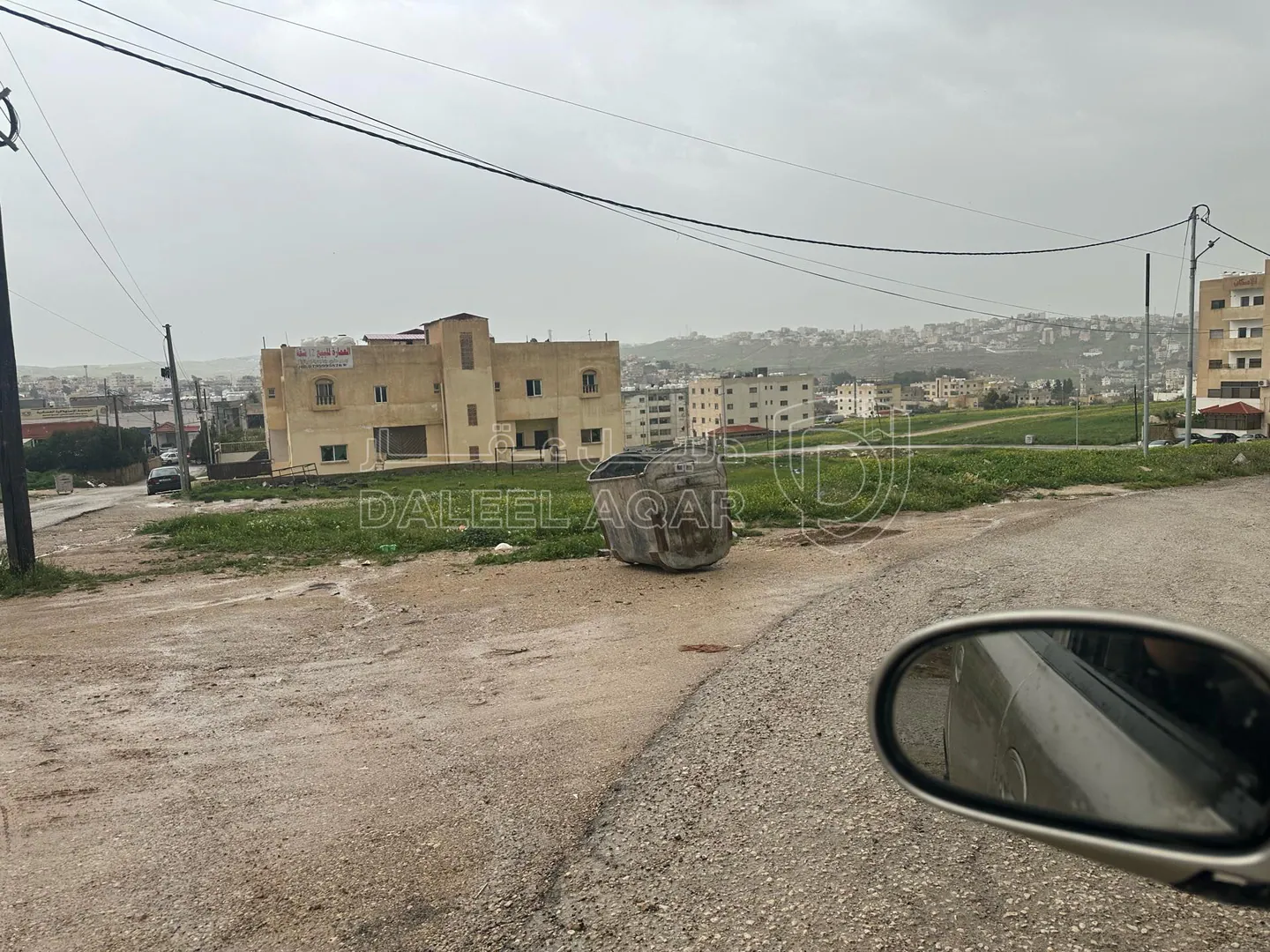 أرض في الثنيه بالقرب من الموسسه العسكريه - 50,000 دأ - صورة 1