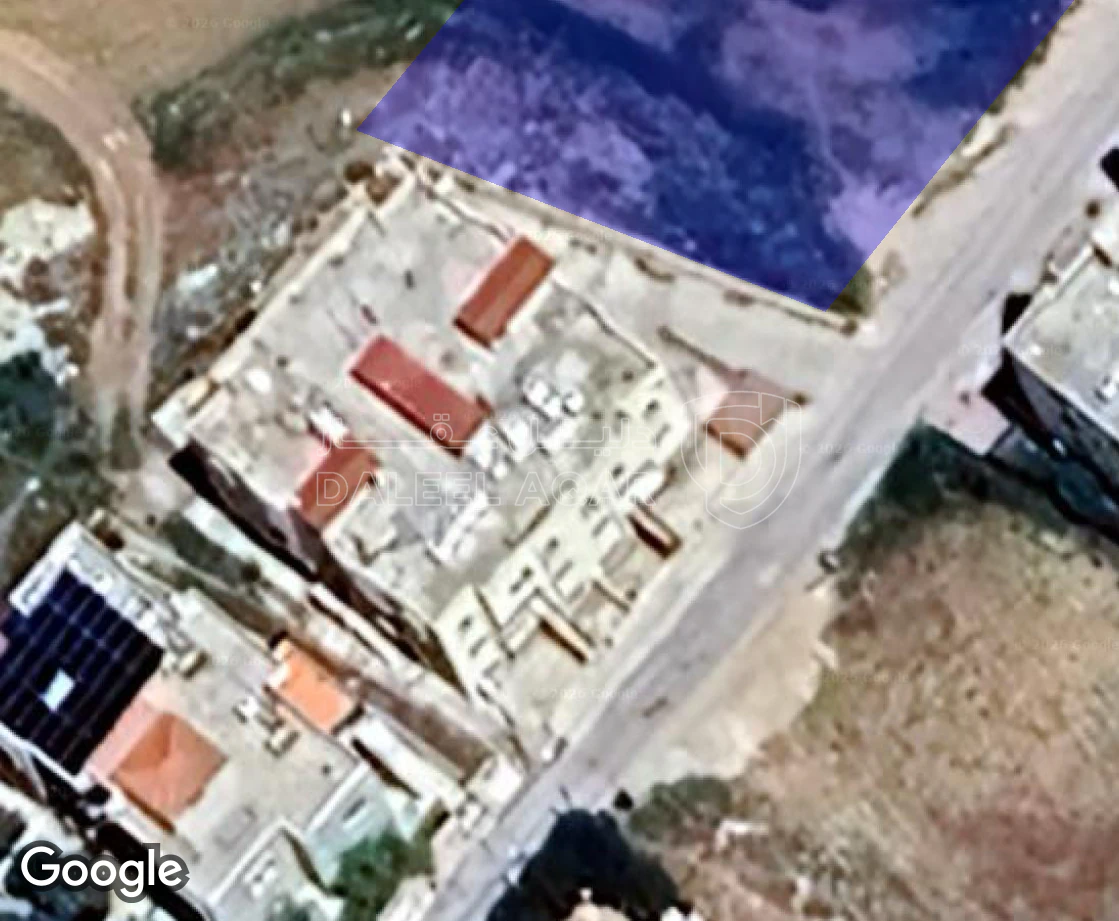 أرض في الثنيه بالقرب من الموسسه العسكريه - 50,000 دأ - صورة 1