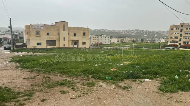 أرض - الثنيه بالقرب من الموسسه العسكريه - 50000 دأ