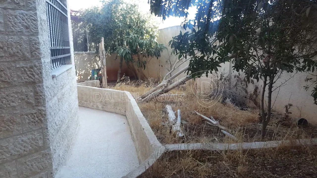 فيلا/منزل في طبربور،  جامعة العلوم الاسلاميه  - 180,000 دأ - صورة NaN