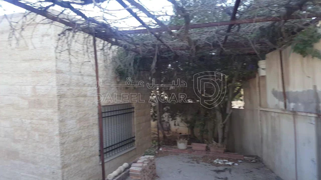 فيلا/منزل في طبربور،  جامعة العلوم الاسلاميه  - 180,000 دأ - صورة NaN