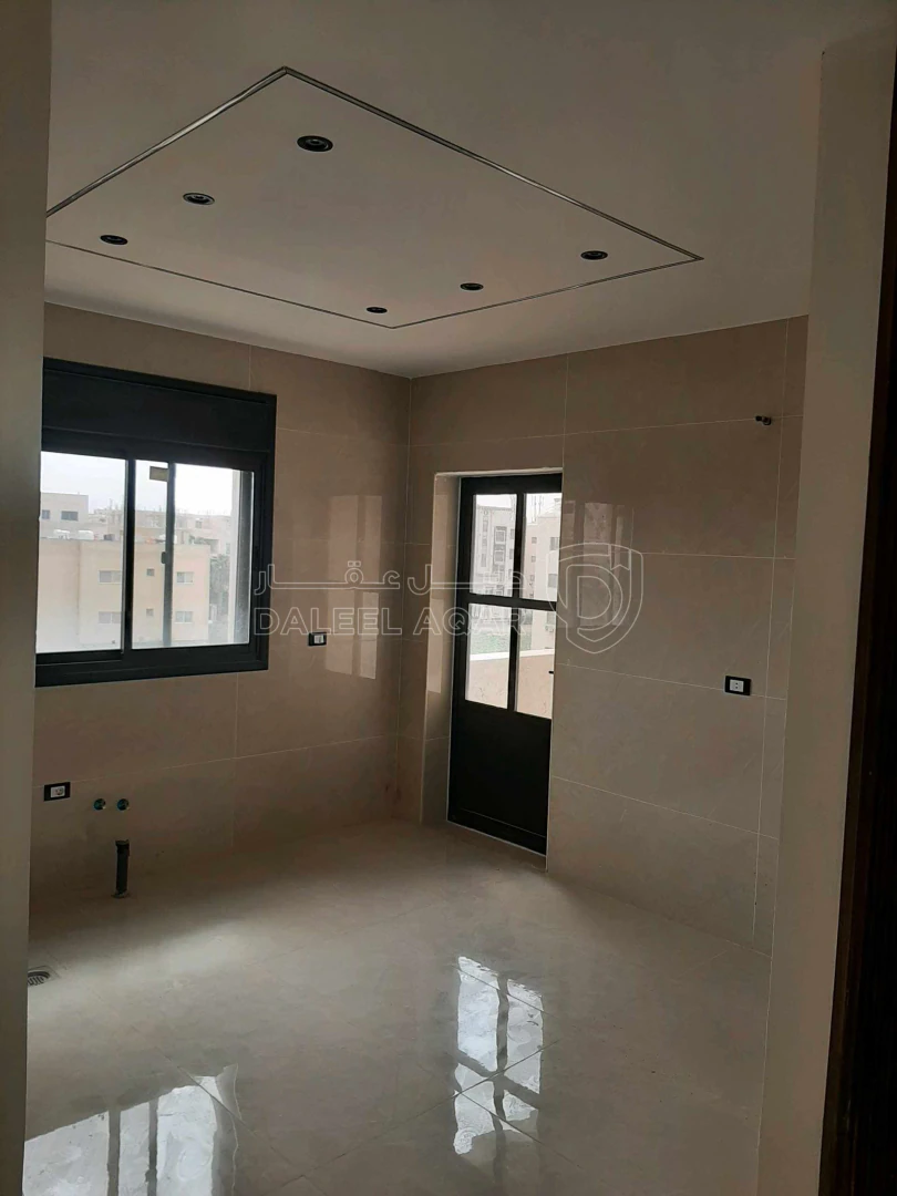 شقة في اربد الحي الشرقي قرب شمال مخابز السنبلة  - 47,000 دأ - صورة 1