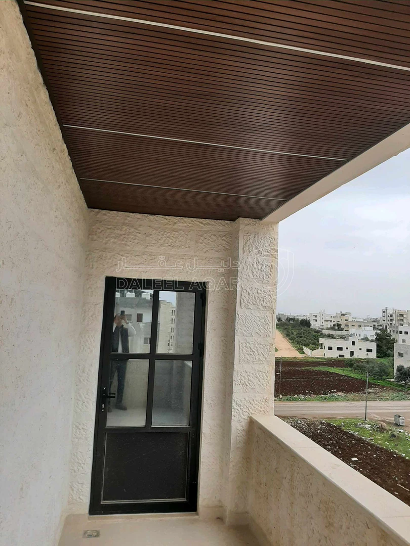 شقة في اربد الحي الشرقي قرب شمال مخابز السنبلة  - 47,000 دأ - صورة 1