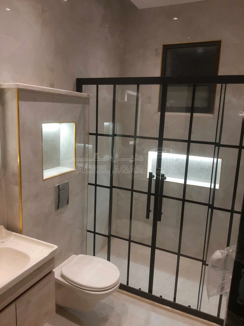 شقة في اربد الحي الشرقي قرب شمال مخابز السنبلة  - 47,000 دأ - صورة 1