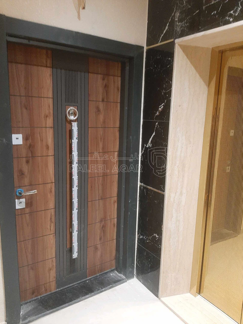 شقة في اربد الحي الشرقي قرب شمال مخابز السنبلة  - 47,000 دأ - صورة 1