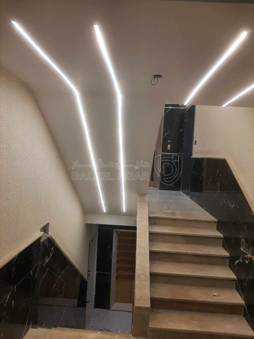 شقة في اربد الحي الشرقي قرب شمال مخابز السنبلة  - 47,000 دأ - صورة 1