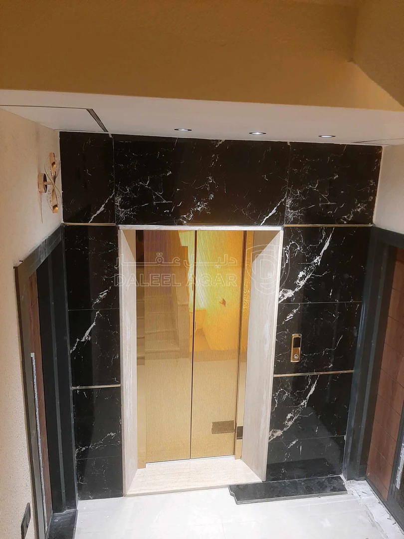 شقة في اربد الحي الشرقي قرب شمال مخابز السنبلة  - 47,000 دأ - صورة 1