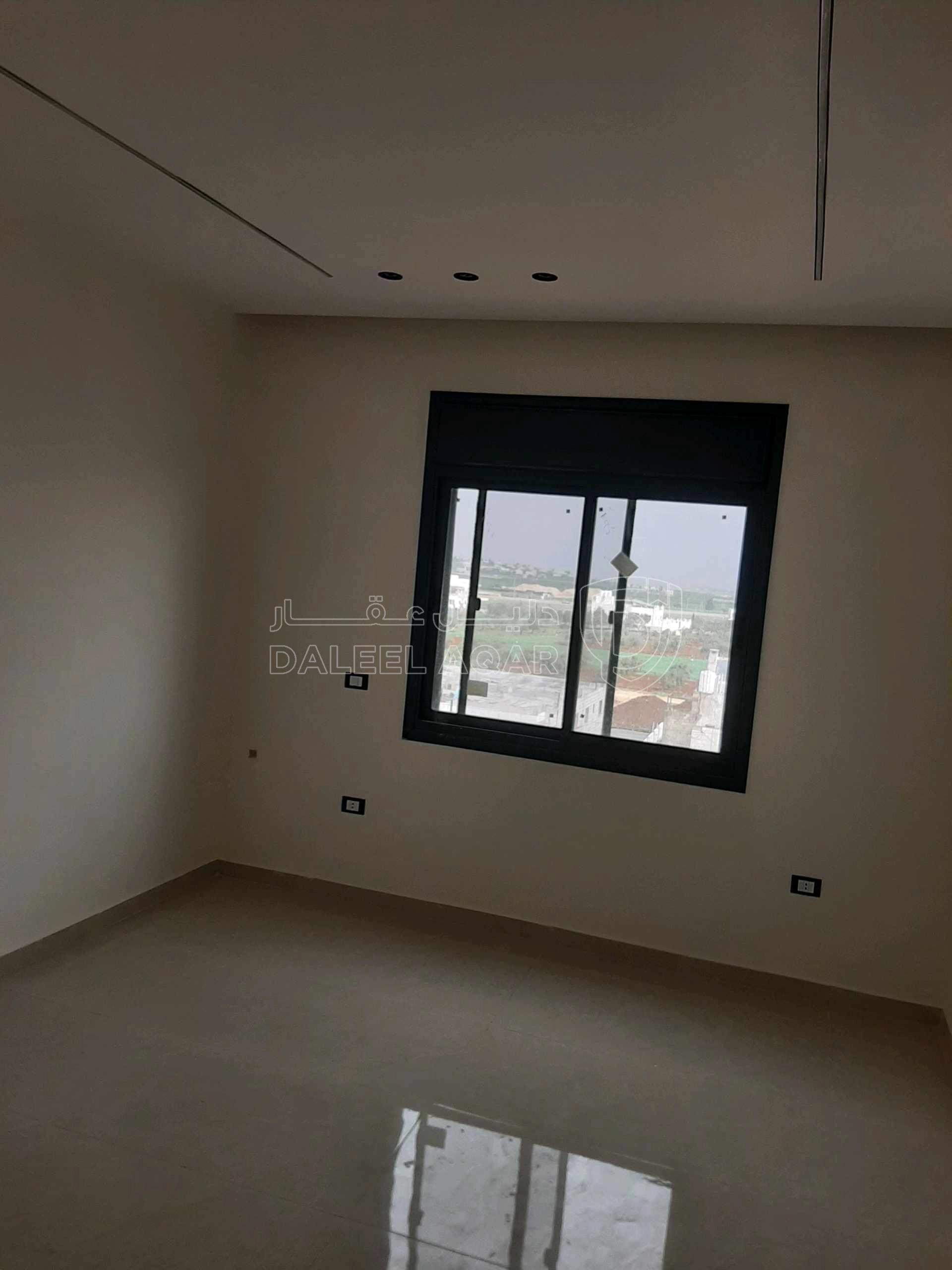 شقة في اربد الحي الشرقي قرب شمال مخابز السنبلة  - 47,000 دأ - صورة 1