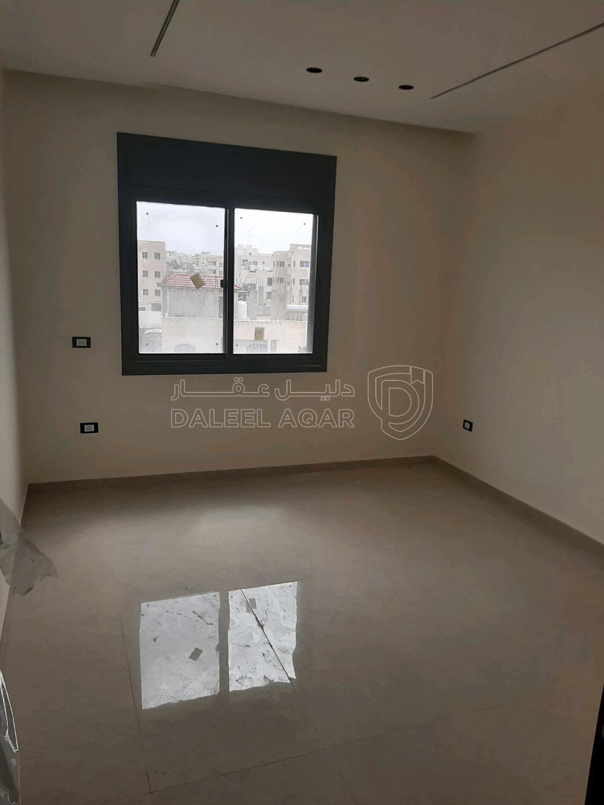 شقة في اربد الحي الشرقي قرب شمال مخابز السنبلة  - 47,000 دأ - صورة 1