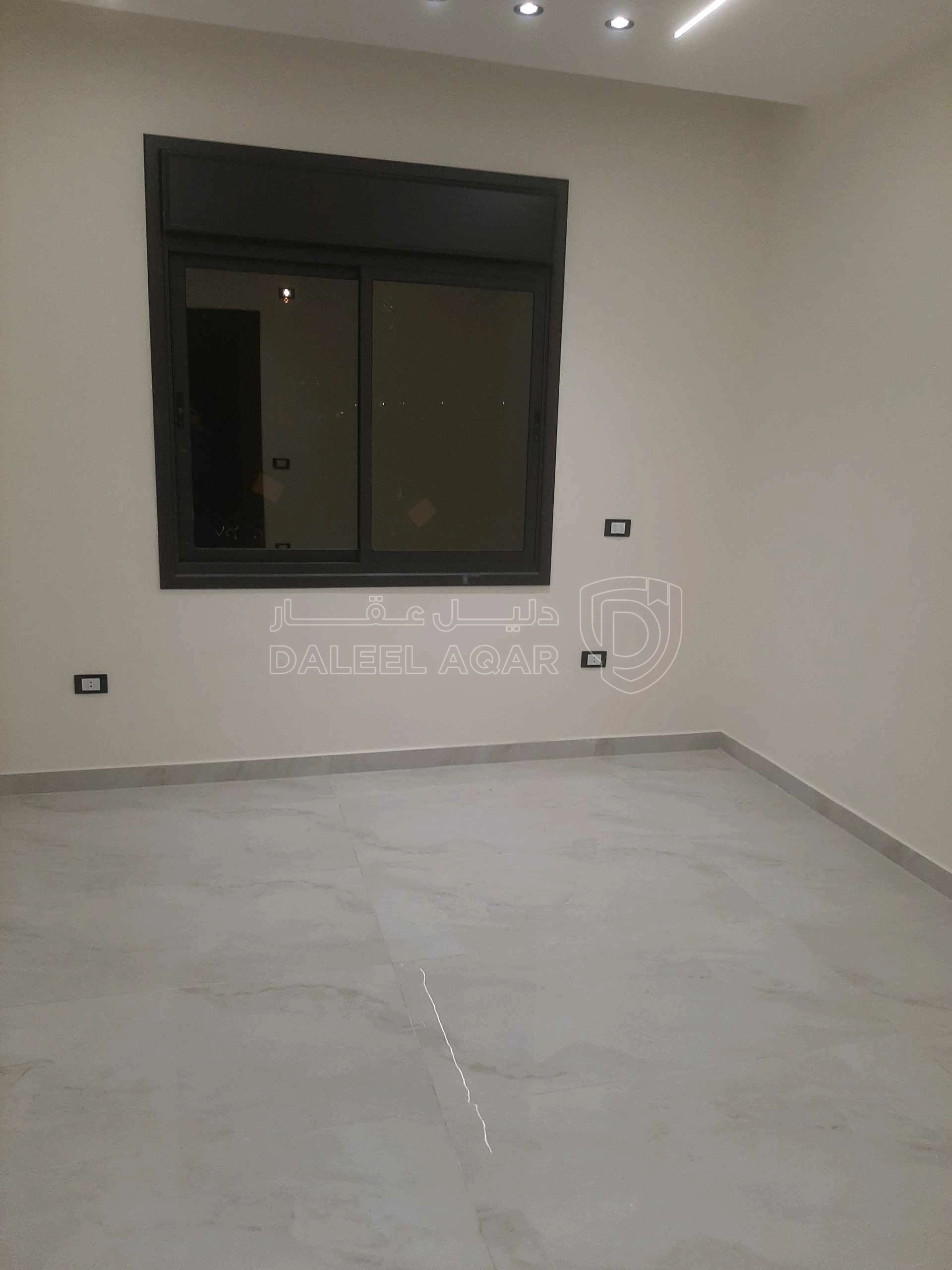 شقة في اربد الحي الشرقي قرب شمال مخابز السنبلة  - 47,000 دأ - صورة 1