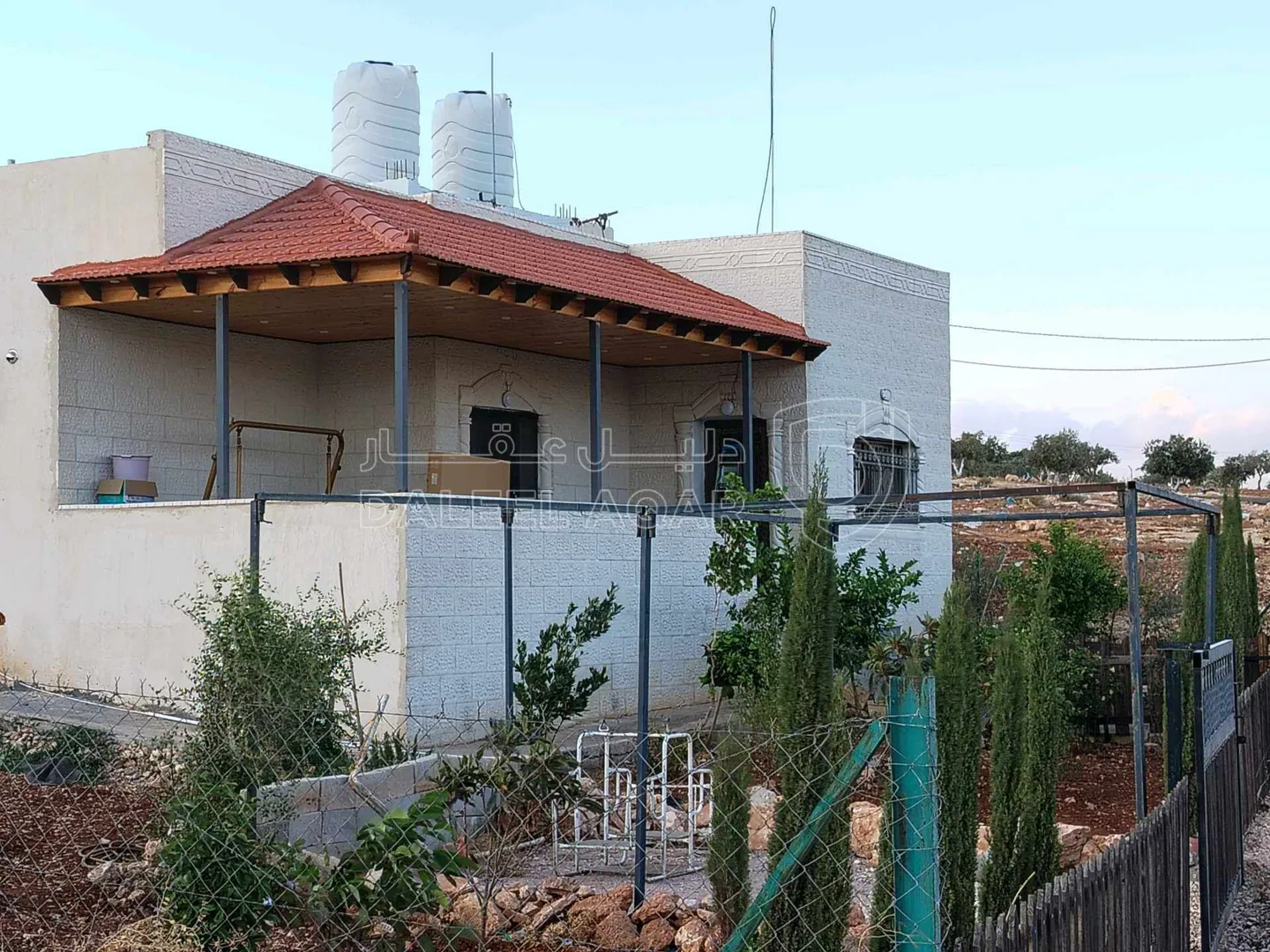 فيلا/منزل في منزل مستقل مفروز اربد النعيمه مقابل المدارس الأمري - 80,000 دأ - صورة 1