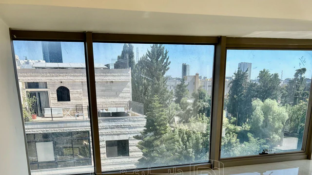 مكتب/تجاري في جبل عمان، الحي الطبي، بجانب مستشفى جبل عمان - 156,800 دأ - صورة NaN