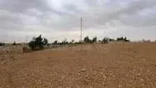 أرض في قرب طريق الصحراوي ومصنع الحديد  - 35,000 دأ - صورة 1
