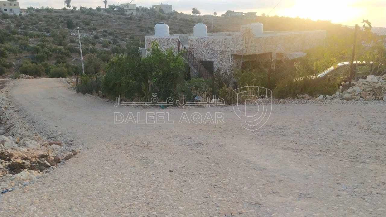 فيلا/منزل في باعون عجلون بالقرب من وادي الريان  - 37,000 دأ - صورة 1