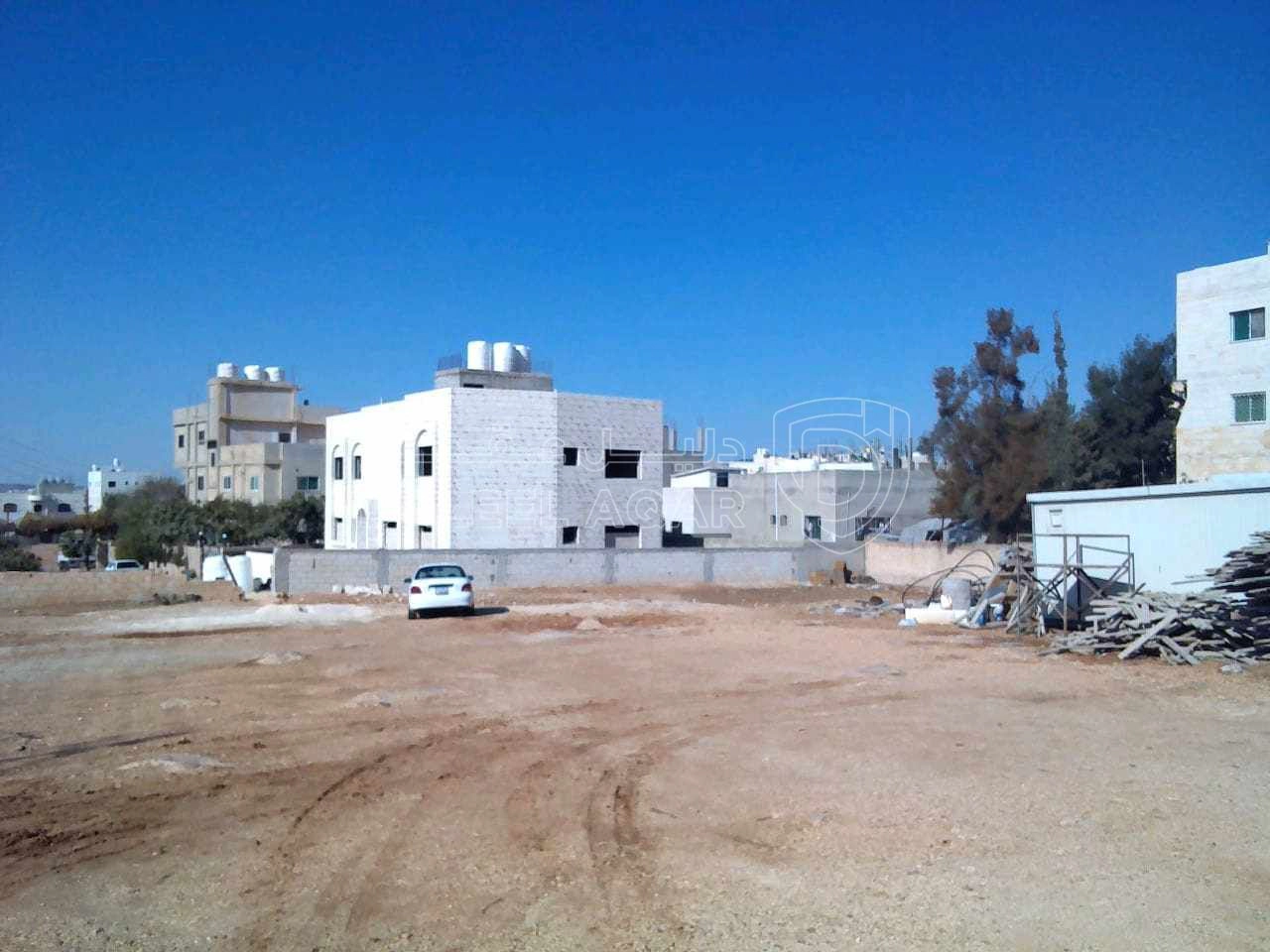 مبنى في عمان - جاوا - حي الوفاء - بالقرب من سوبر ماركت الخ - 160,000 دأ - صورة 1