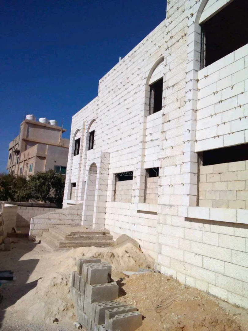 مبنى في عمان - جاوا - حي الوفاء - بالقرب من سوبر ماركت الخ - 160,000 دأ - صورة 1