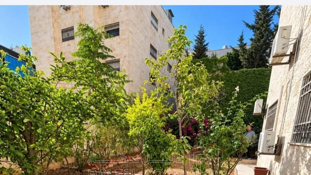 شقة في عمان. خلف البشيتي بين تلاع العلي وخلدا  - 105,000 دأ - صورة NaN