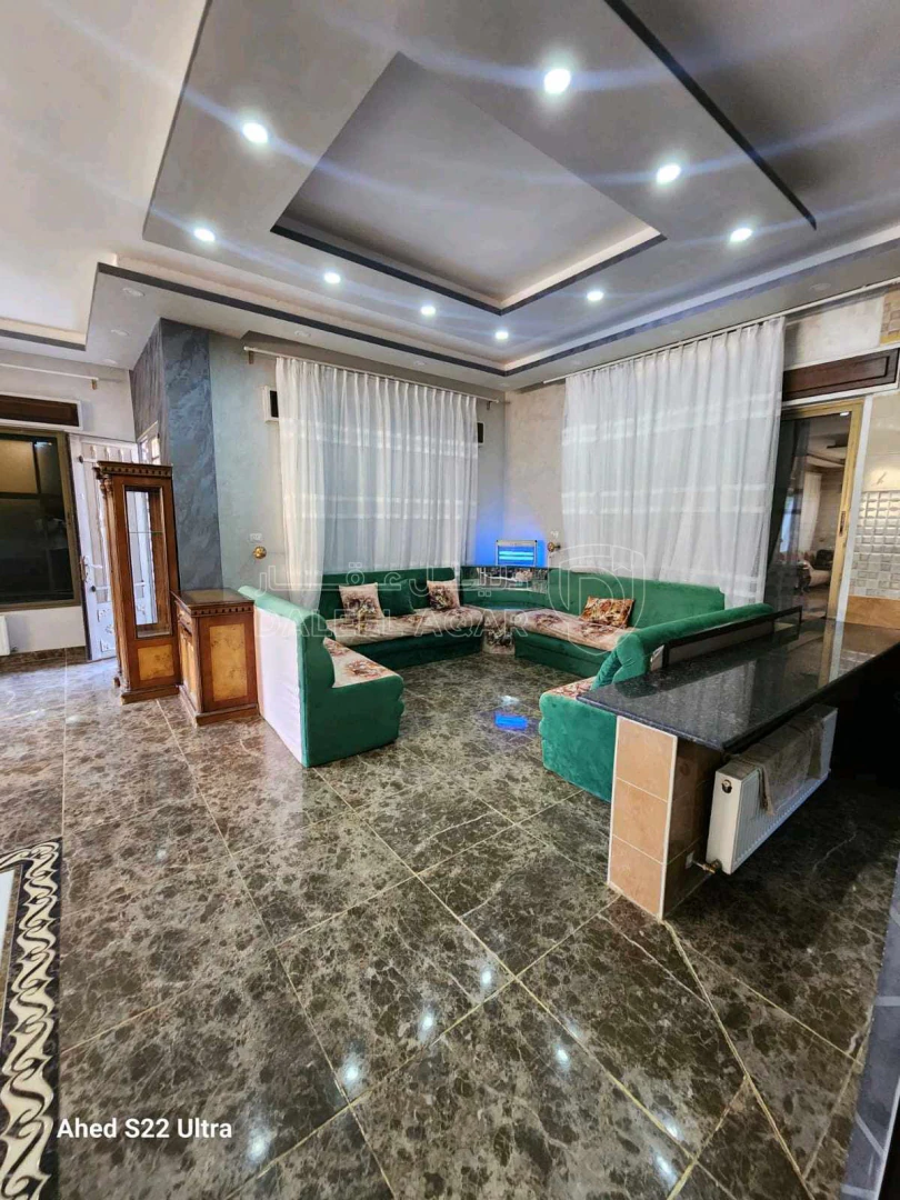 مزرعة/شاليه في مزرعه و شاليه للبيع  - 360,000 دأ - صورة 1