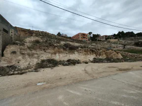 أرض في السلط منطقة الجيعة قرب معسكر الشباب - 67,000 دأ - صورة NaN