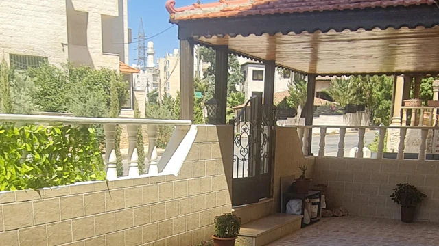 شقة في دير غبار قرب مسجد أبو عيشة - 170,000 دأ - صورة NaN
