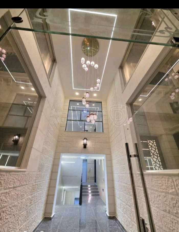 شقة في شقة طابق ثاني وثالث هندسي ورووف  - 93,000 دأ - صورة 1