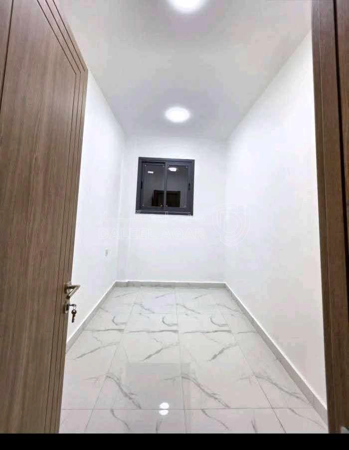 شقة في شقة طابق ثاني وثالث هندسي ورووف  - 93,000 دأ - صورة 1