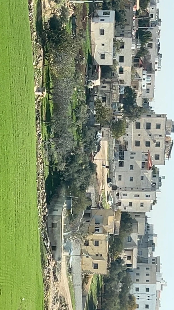 أرض في  ‏اربد الحصن طريق البترول  - 70,000 دأ - صورة 1