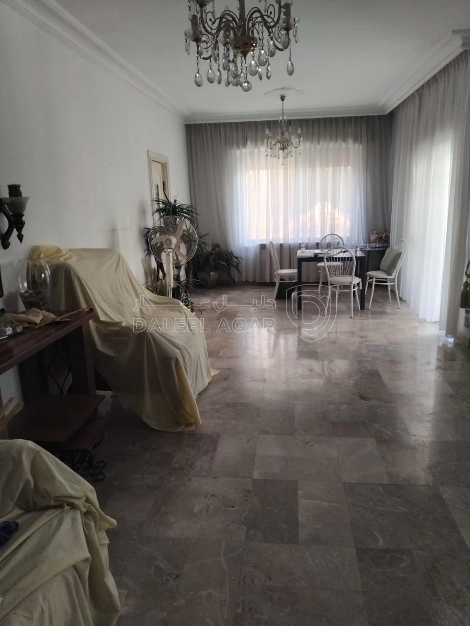 شقة في شقه مميزه للبيع بالصويفيه بالقرب من السفاره الفلبي - 110,000 دأ - صورة 1