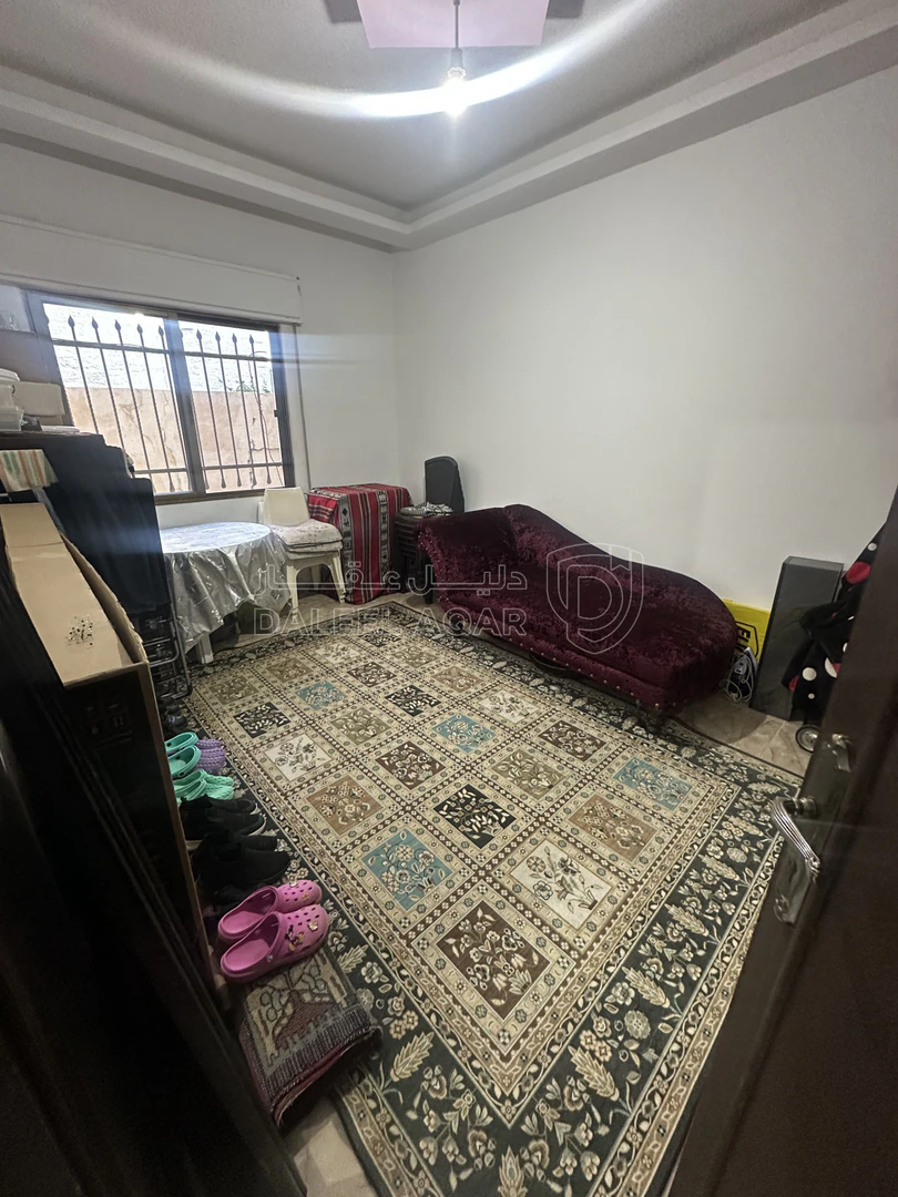 شقة في ضاحية الامير حسن بالقرب من صيدلية إكليل الغار  - 25,500 دأ - صورة 1